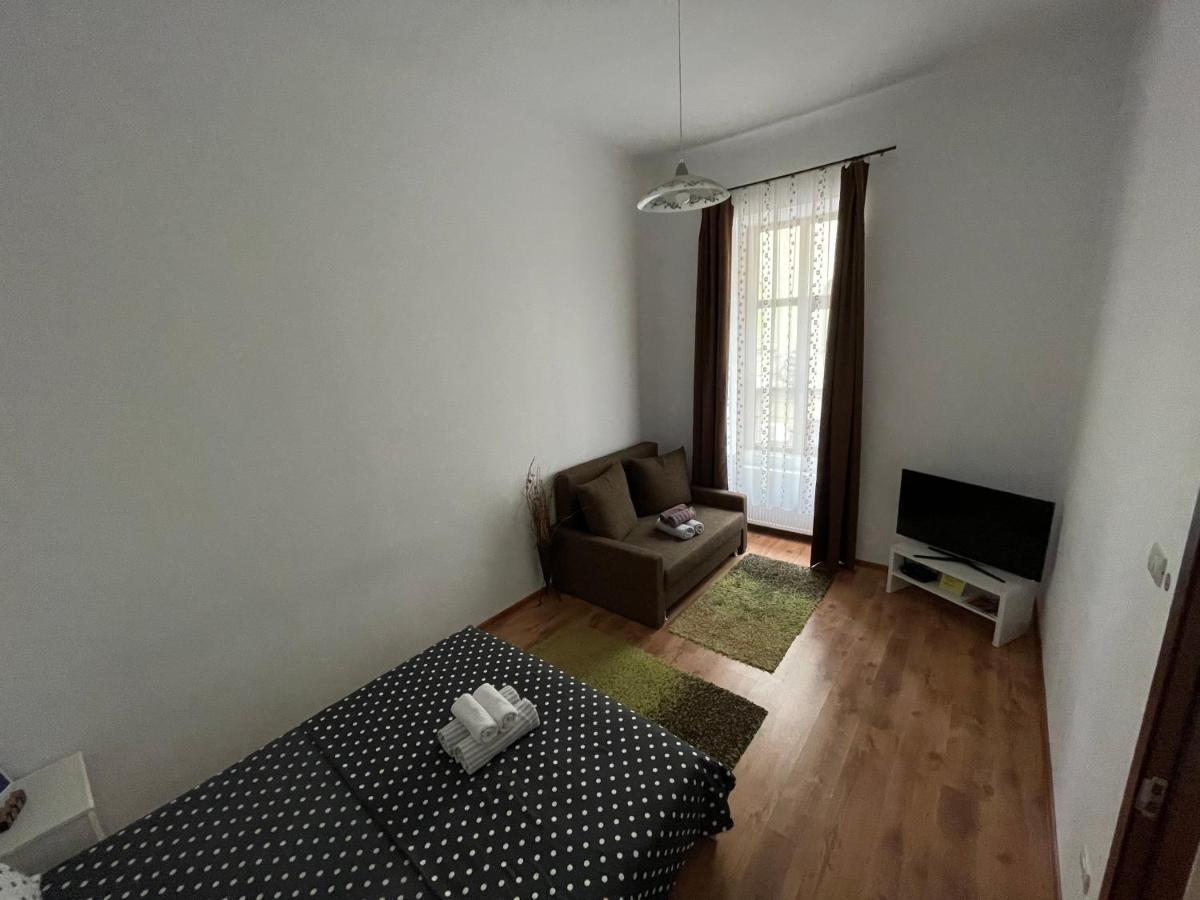Poppys Apartment Arad Zewnętrze zdjęcie