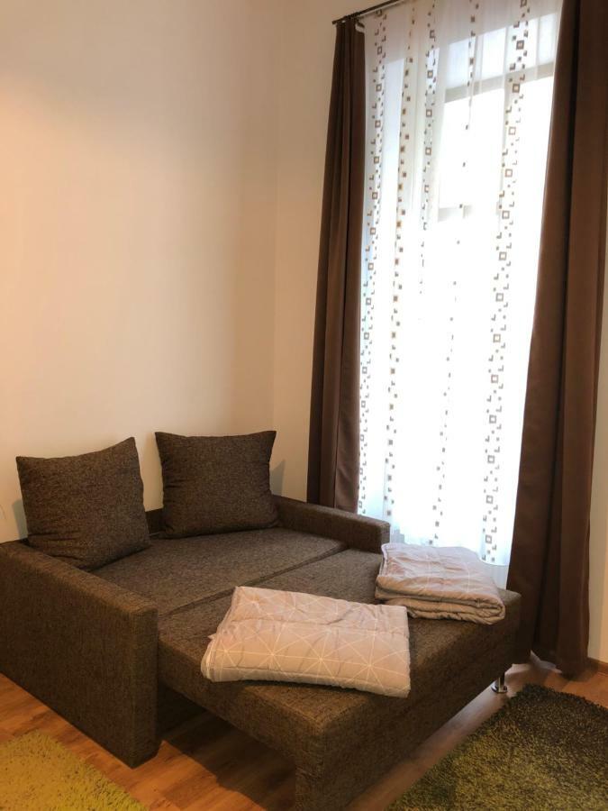 Poppys Apartment Arad Zewnętrze zdjęcie