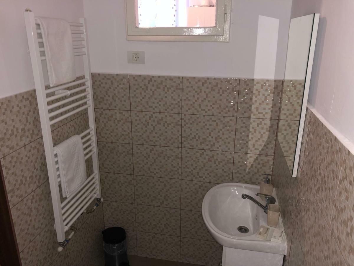 Poppys Apartment Arad Zewnętrze zdjęcie